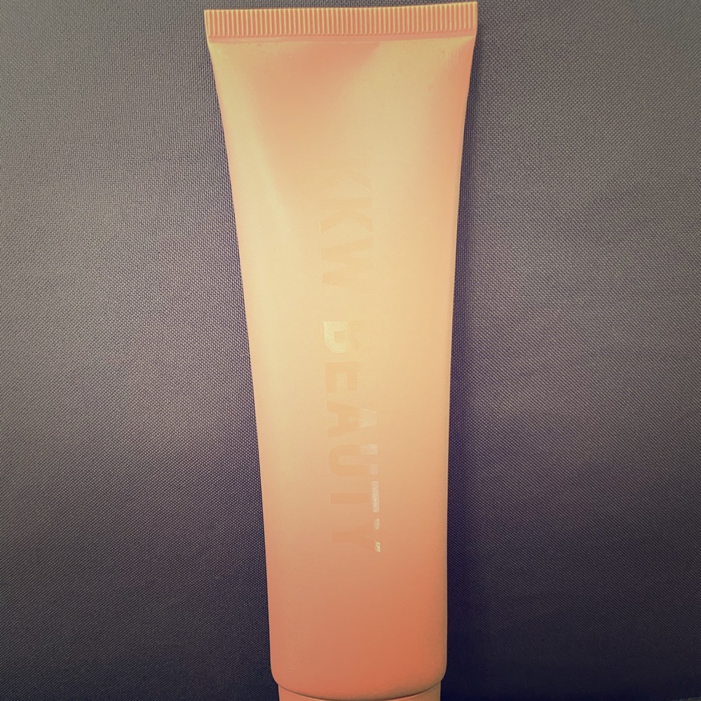 KKW Beauty Body Makeup - Shimmer